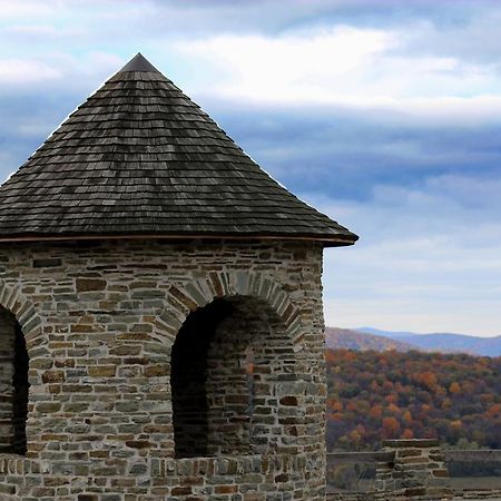 Crystal Springs Inn And Suites Towanda Bagian luar foto