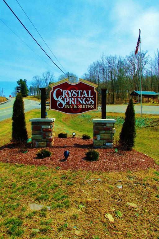 Crystal Springs Inn And Suites Towanda Bagian luar foto