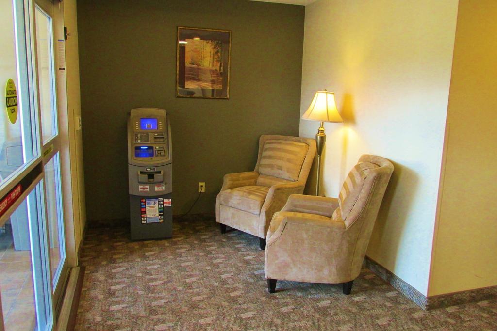 Crystal Springs Inn And Suites Towanda Bagian luar foto