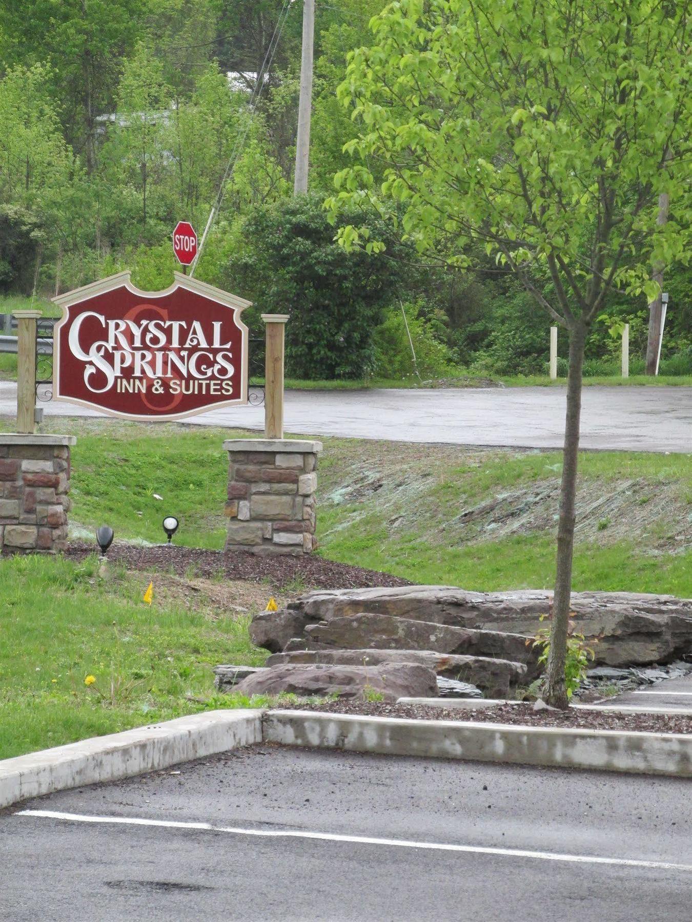 Crystal Springs Inn And Suites Towanda Bagian luar foto